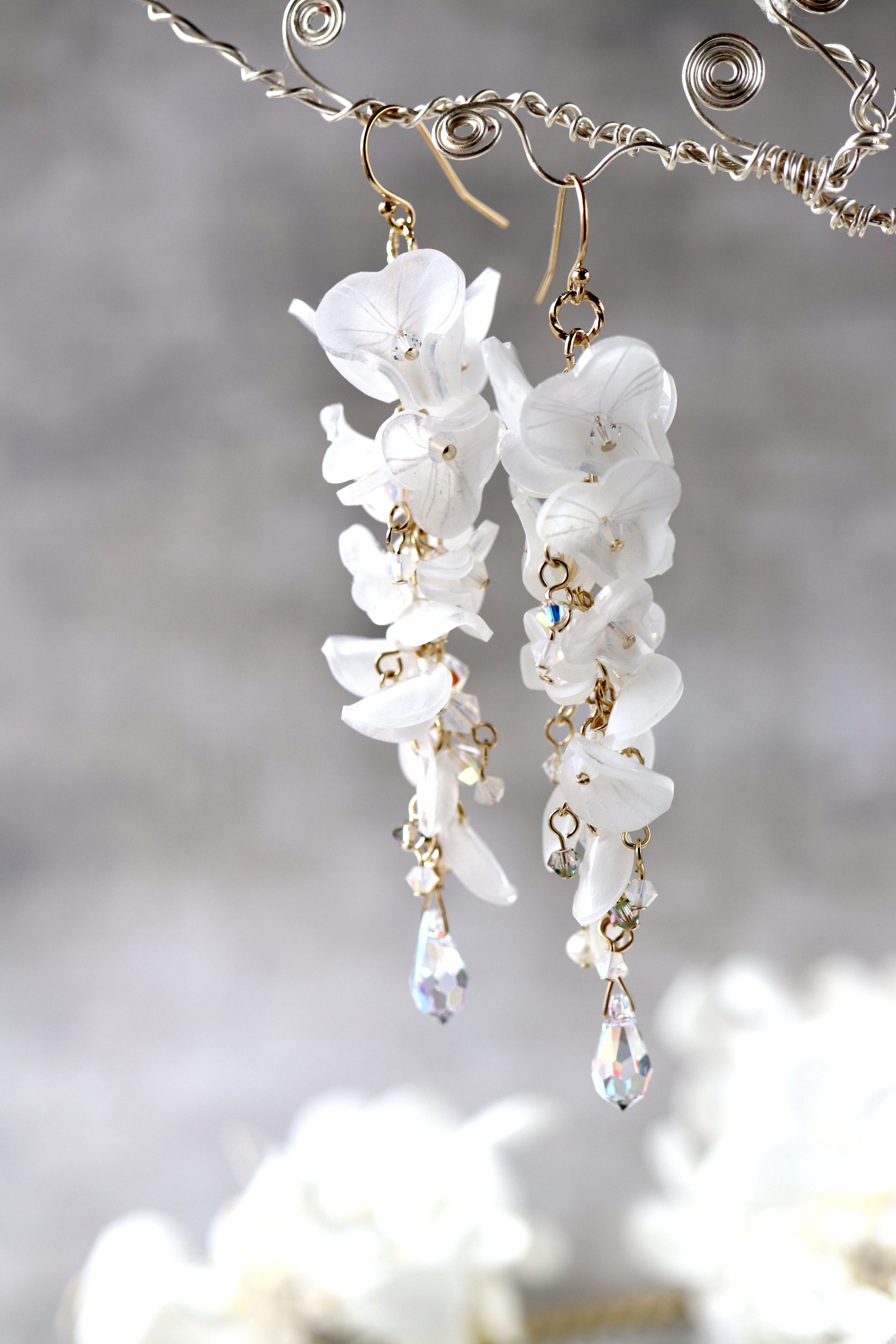 白藤の花のピアス／イヤリング　　ウェディング、セレモニー