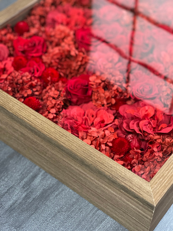 赤いお花のフラワーBOX A3サイズ【送料無料】還暦祝い 誕生日 記念日 4枚目の画像