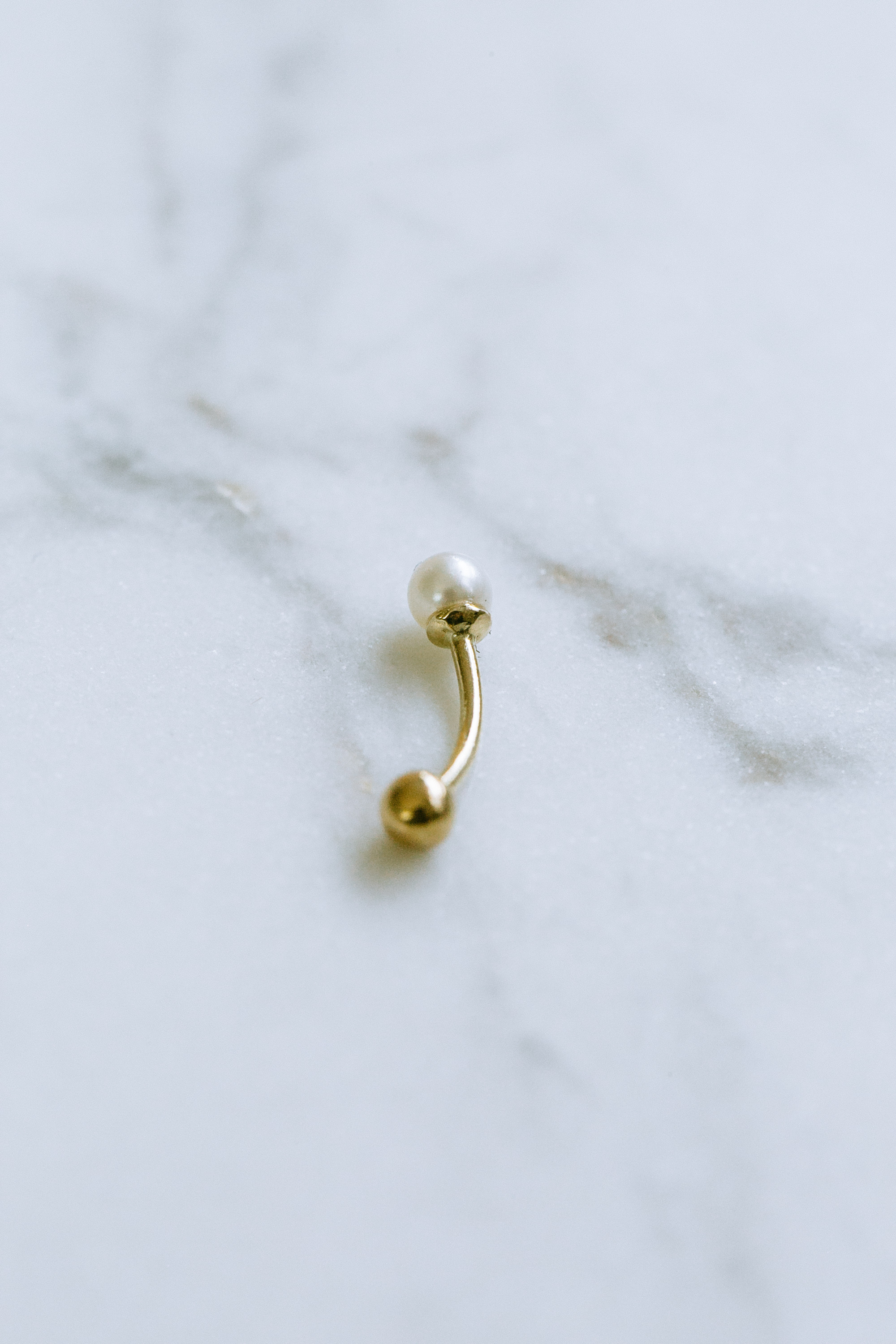 14K ゴールド 淡水パール  ヘリックス アイブロウ イヤーロブ ロック ダイス バナナバーベル そ ピアスイヤリング