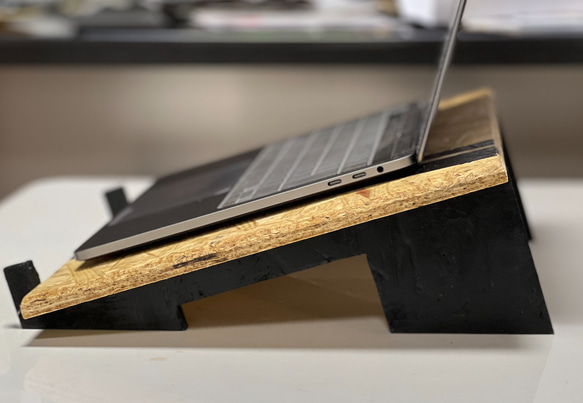 Laptop stand 40cm×30cm OSB 在宅勤務　リモートワーク　シンプル　デスク 2枚目の画像