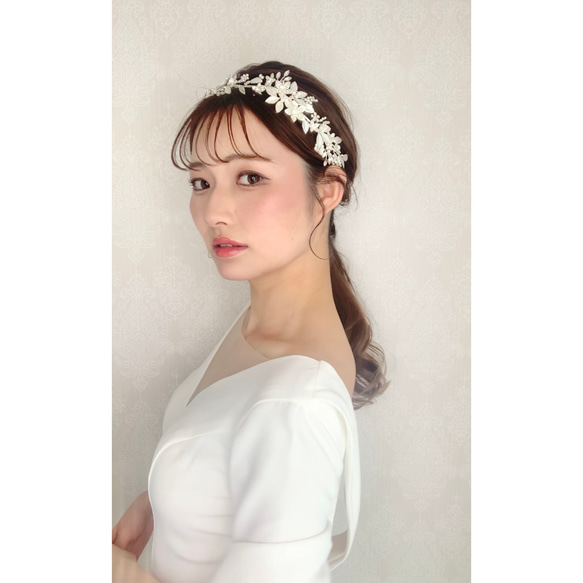 RE54  ウェディング ヘッドドレス　カチューシャ ブライダル ヘアアクセサリー 結婚式 前撮り 卒業式 2枚目の画像