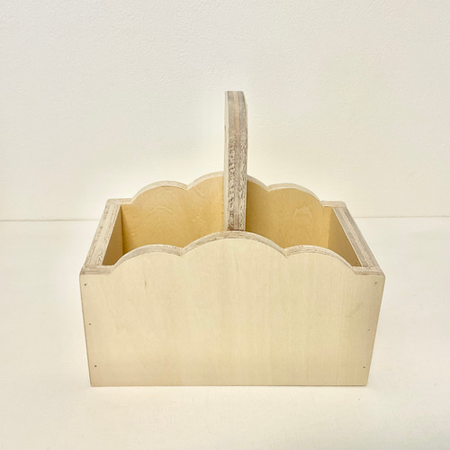 花のカットの小物入れ(トールペイント素材) 木材・板 PaintersGarden