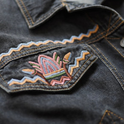 淺灰印地安獨立圖騰刺繡 古董棉質丹寧牛 仔上衣外套 vintage 第4張的照片