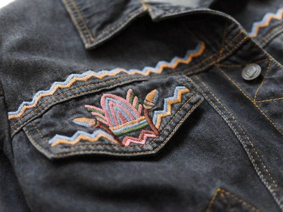淺灰印地安獨立圖騰刺繡 古董棉質丹寧牛 仔上衣外套 vintage 第4張的照片