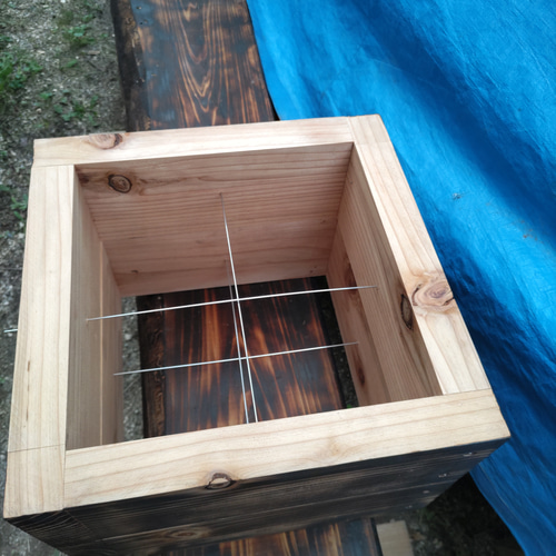 日本蜜蜂 重箱式巣箱 重箱杉板厚㎝ 枠のみ 継ぎ足し用 Ｈ
