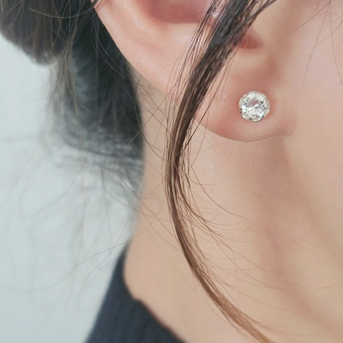 AVALANCHE シルバー クリスタル スタッドピアス(片耳用) シルバー