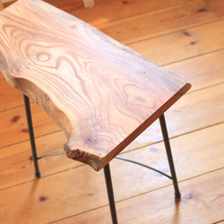 天然木　ケヤキの一枚板のサイドテーブル　　アイアン　一点もの⑤ 6枚目の画像