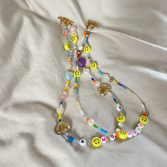 smile beads necklace 2枚目の画像