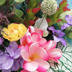 降價熱帶花束和室內裝飾豪華大雞蛋花鶴望蘭顏色等 第5張的照片