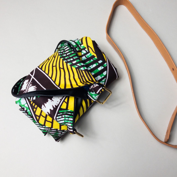 African print × Real leather Folding bag  yellow/st 6枚目の画像