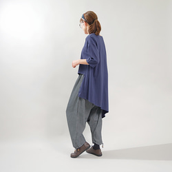 有機棉，鑰匙孔領口，不對稱剪裁縫製上衣，襯衫，束腰上衣，深海軍藍 第3張的照片