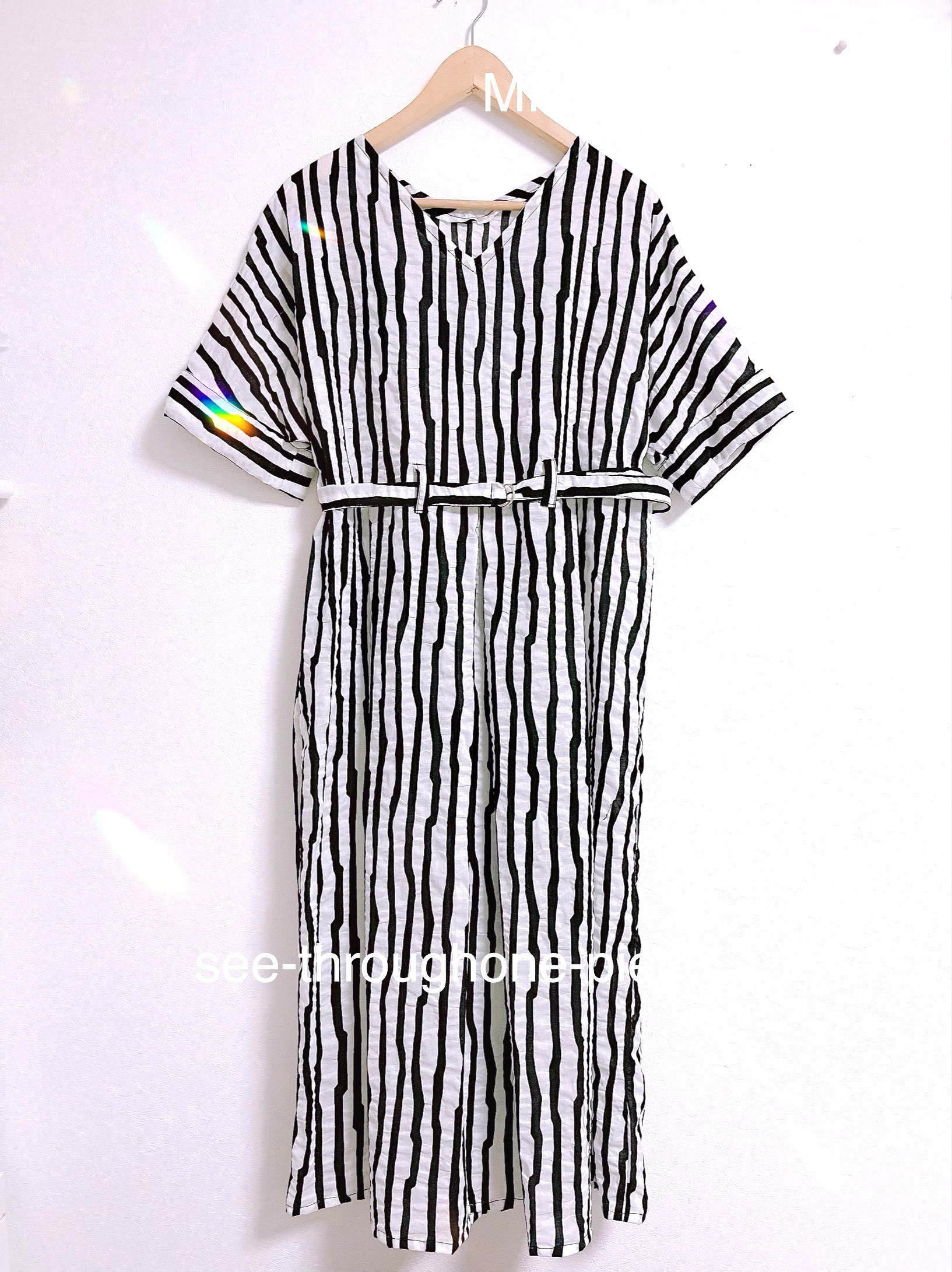＜see through＞ふんわり夏ワンピース　　ブラックホワイト✖️ストライプ