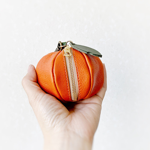 受注制作（製作期間約1週間）】イタリアンレザーの革みかんポーチ
