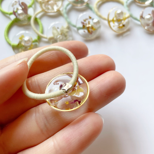 受注製作】キッズヘアゴム 本物のお花のレジンアクセサリー お揃い