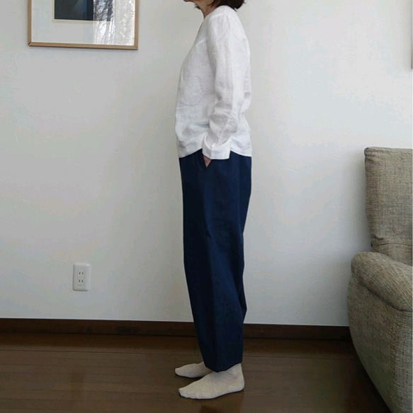 岡山デニムのコクーンパンツ　ネイビー 4枚目の画像