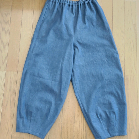 岡山デニムのコクーンパンツ　ネイビー 7枚目の画像