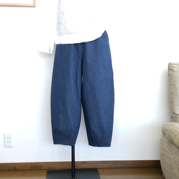 岡山デニムのコクーンパンツ　ネイビー 5枚目の画像