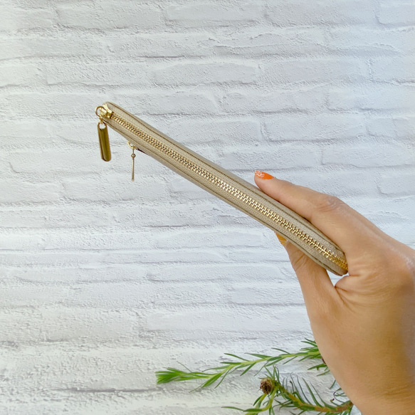 薄くて軽くて大容量なL字長財布  14枚カードポケット  牛革  シュリンクベージュ  日本製【スクイーズ】 3枚目の画像