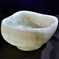 抹茶茶碗　『月光　Ⅱ』天然石オニックスの茶碗　　彫刻家による手彫りの器 3枚目の画像