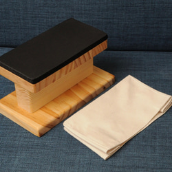 【首にやさしいごろ寝まくら】ウッドナチュラル　眼鏡をかけたまま使えます 8枚目の画像