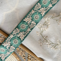 インド刺繍リボン　刺繍リボン　リボン　りぼん　スパンコール 6枚目の画像