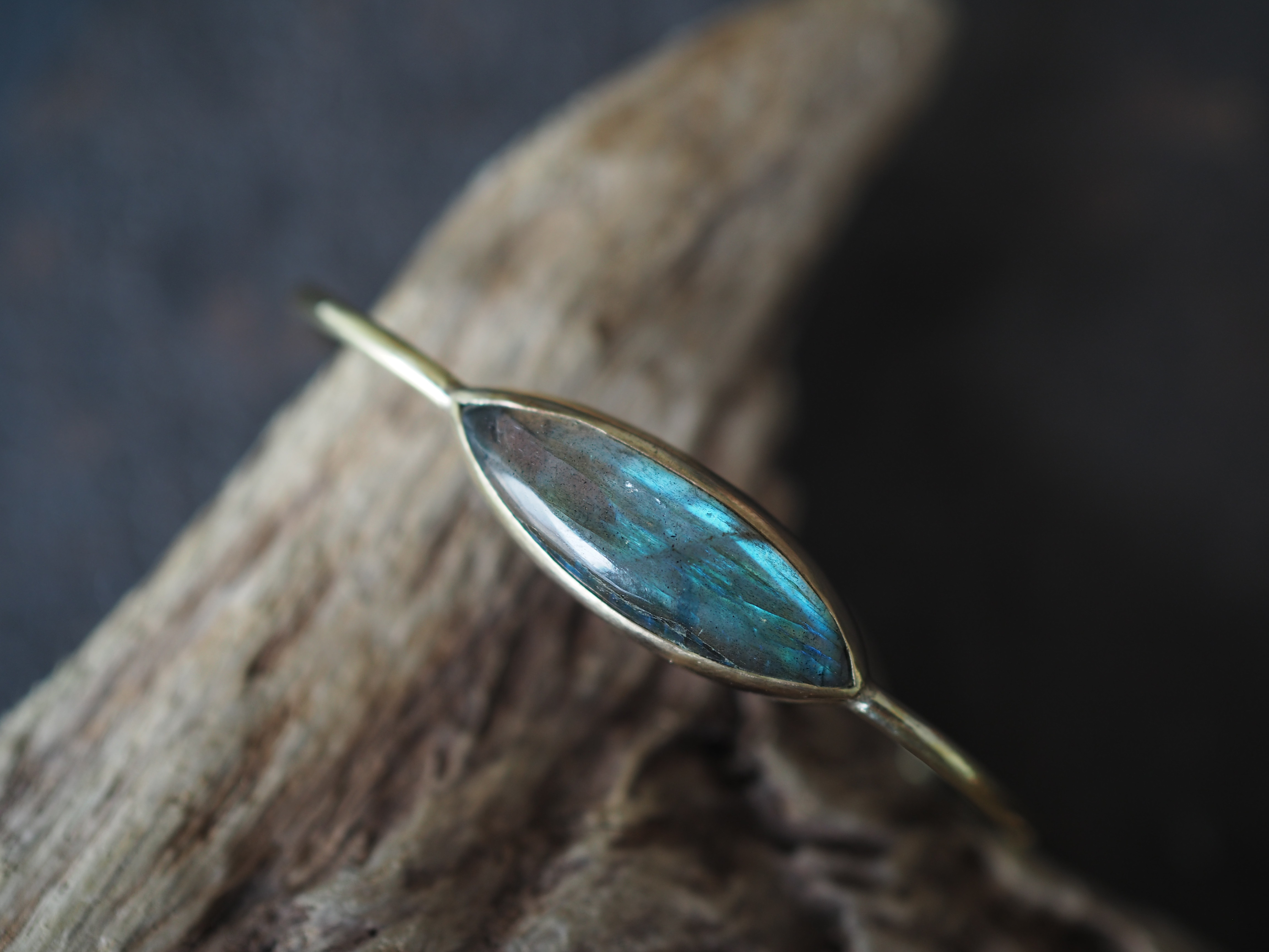 labradorite brass bangle (amatsumizu) バングル・リストバンド