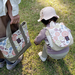 【受注製作】北欧　まぁるいお花の巾着ポーチ　ナチュラル　大 7枚目の画像