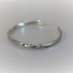 鈦金屬手鐲“旋轉”橢圓模型・Titanium Bangle 第7張的照片