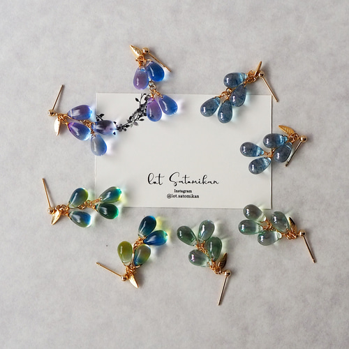 初夏 雨 レニーブルー 青 チェコガラスビーズ しずくピアス/イヤリング