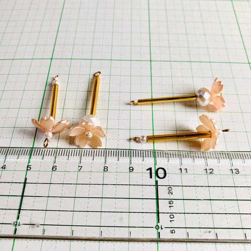 No.1186 桜のチャーム・コネクター 2ペアセット ピアス・イヤリング