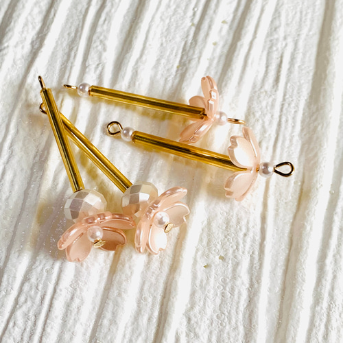 No.1186 桜のチャーム・コネクター 2ペアセット ピアス・イヤリング