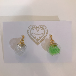 colorful cube pierce(light green＆white) MIX color 3枚目の画像