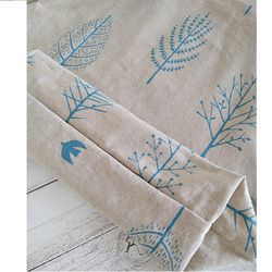 木々と鳥 シンプルトート  ２色展開　コットンリネン 北欧柄　エコバッグサブバッグ 5枚目の画像