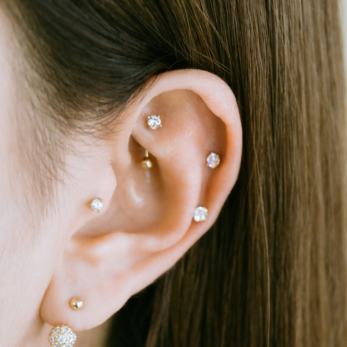 WINGROCK ウイングロック ピアス イヤリング 全金 ゴールド　片耳 WINGROCK ウイングロック ピアス イヤリング 全金 ゴールド片耳