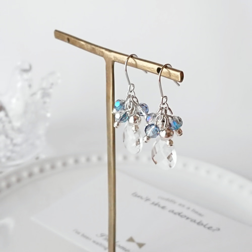 ガラスビーズ ＊ しずく ピアス / イヤリング変更可 ロジウム 大人