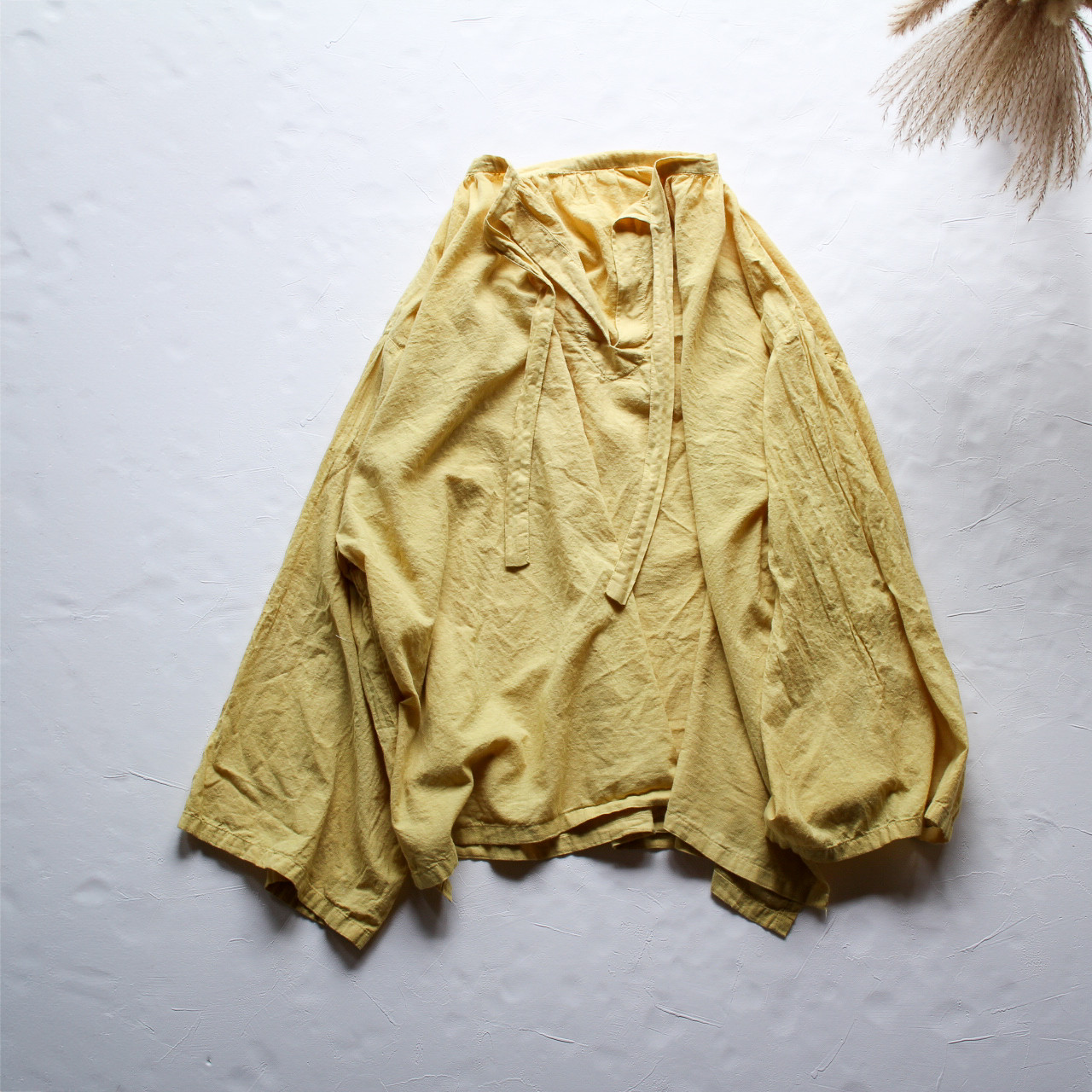 hawa – air pullover｜黄蘗色（きはだいろ） 石榴染め