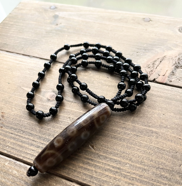 dZi beads(二眼) ネックレス 2 Eye Dzi 二眼天珠, Hobbies & Toys