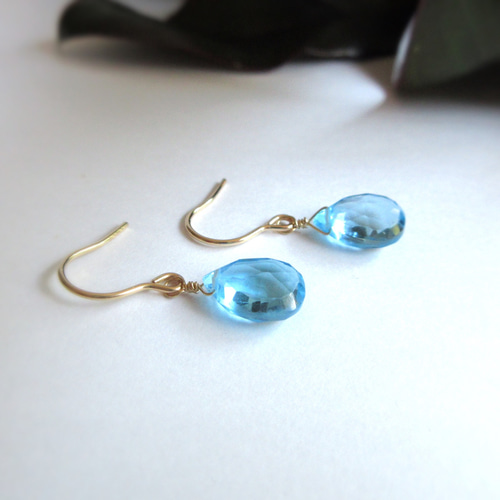 高品質】10mm美粒「スイスブルートパーズ」14kgfピアス/イヤリング【11