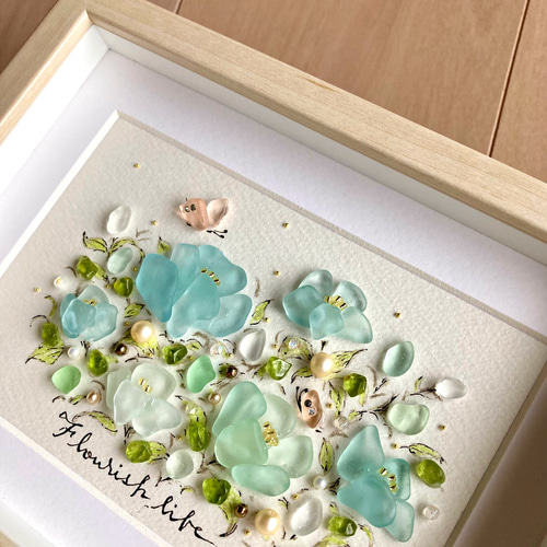 フラワーバルーンとテディベアシーグラス／天然石／フレームアート