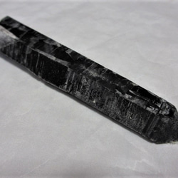 モリオン（黒水晶）原石　65ｇ 2枚目の画像