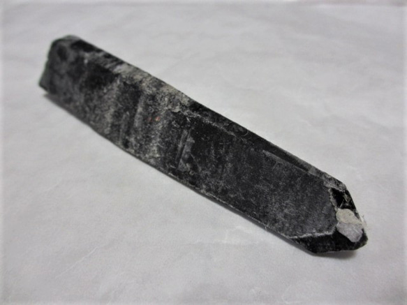 モリオン（黒水晶）原石　65ｇ 3枚目の画像