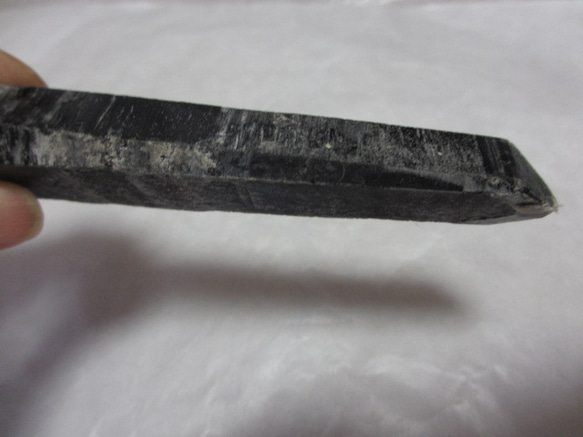 モリオン（黒水晶）原石　65ｇ 5枚目の画像