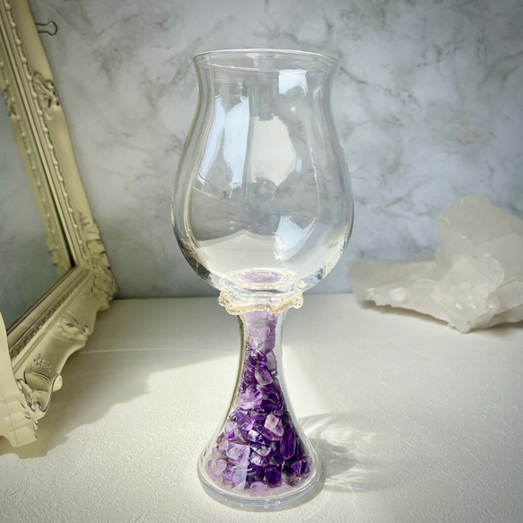 HANATE【水晶＆ガラス】紫水晶（アメジスト）入りワイングラス