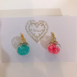 colorful cube pierce(pink＆emerald green) MIX color 2枚目の画像