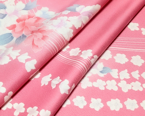 正絹 着物地 はぎれ【花模様】濃いピンク 50cm はぎれ Mulan