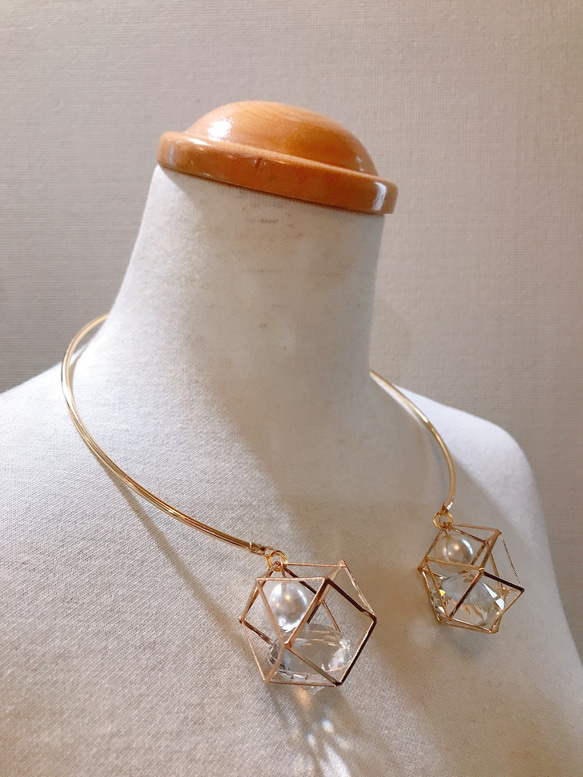 gold dodecagon charm choker 7枚目の画像