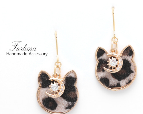 三日月ねこ(651) ピアス/イヤリング/ノンホールピアス/樹脂ピアス