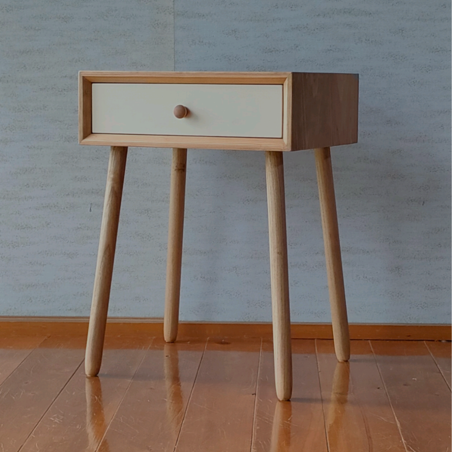 脚長サイドテーブル