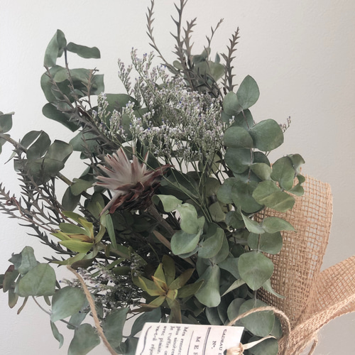 ドライフラワースワッグ ユーカリとネイティブフラワー シンプル