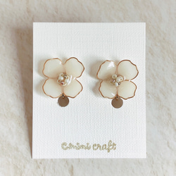 dip flower 【earring】（受注製作） 1枚目の画像